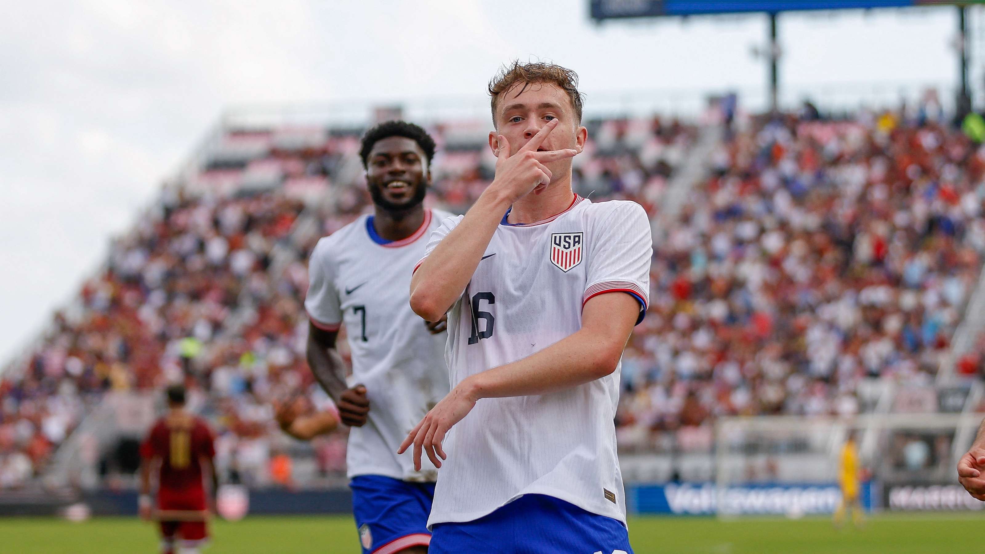 对全球足球 对全球足球