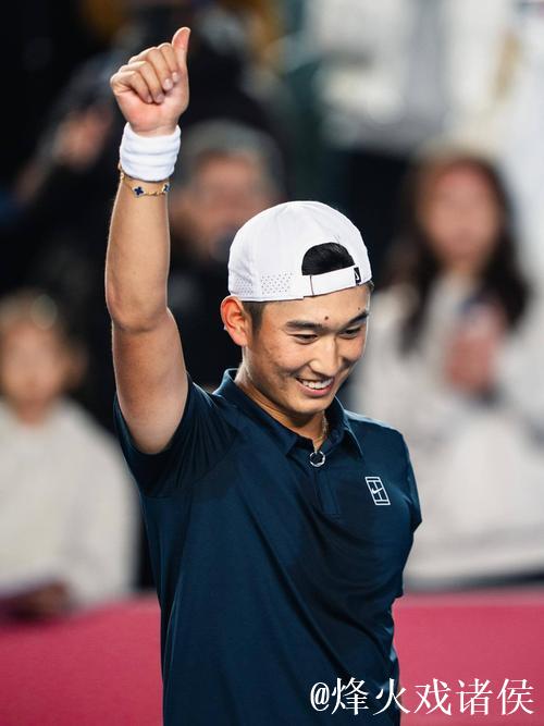 商竣程两盘完胜索内戈 晋级香港网球公开赛八强 商竣程两盘完胜索内戈 晋级香港网球公开赛八强